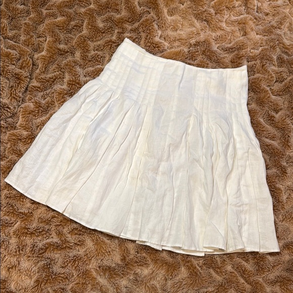 Loft Elegant White Pleated Skirt size 0 - Picture 2 of 10